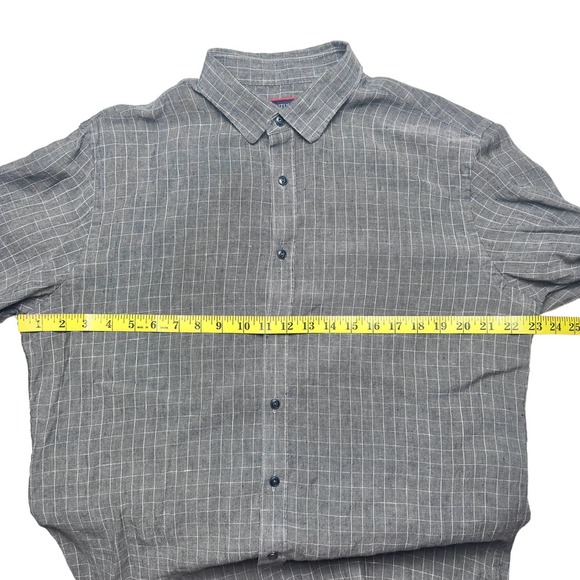 UNTUCKit | Men | Chauvin Gray Checker 100% Linen Button Up Shirt | Size Large - Picture 4 of 11
